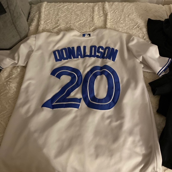 SOLD Blue jays jersey like a mens medium - Picture 2 of 2